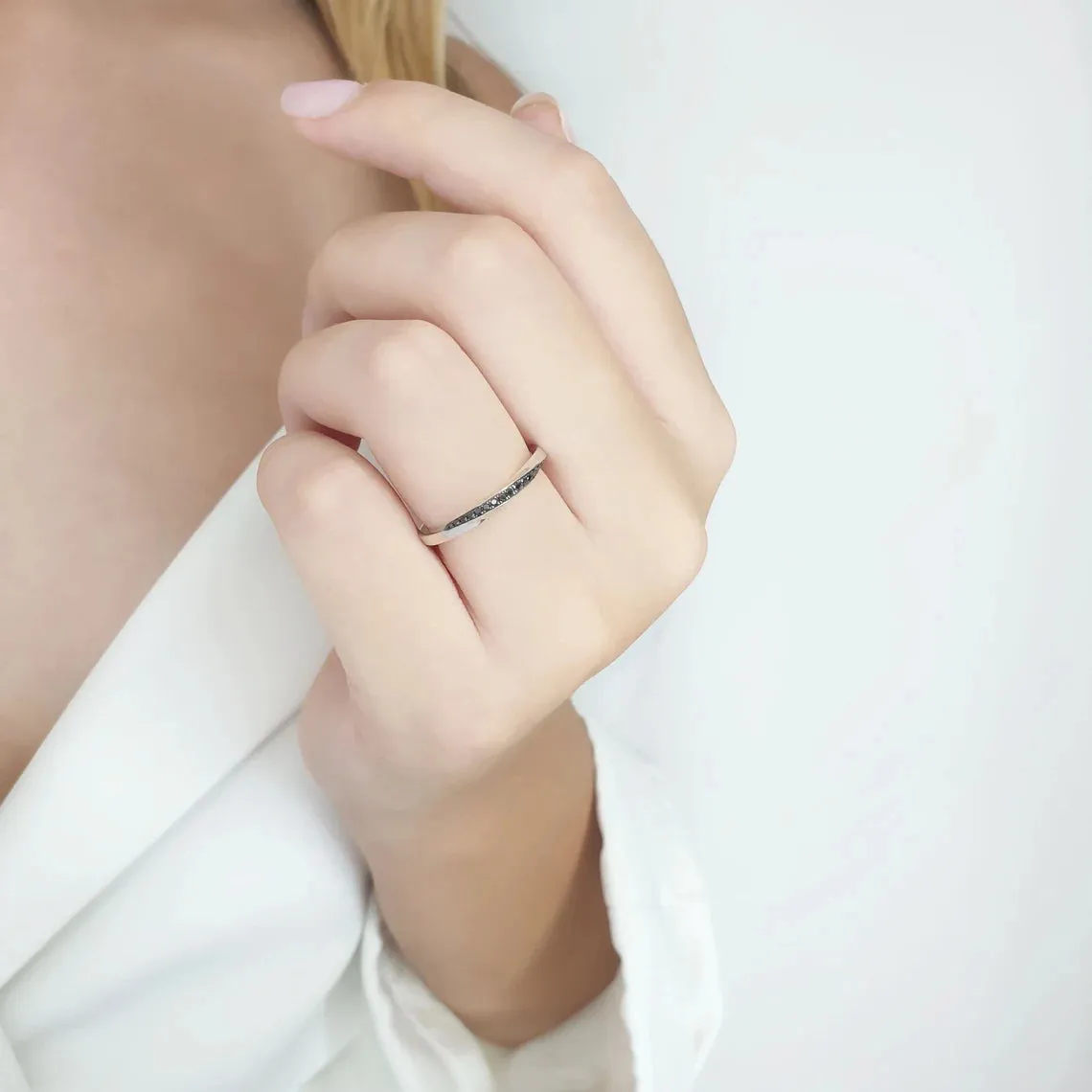 Black Diamond Mobius Ring