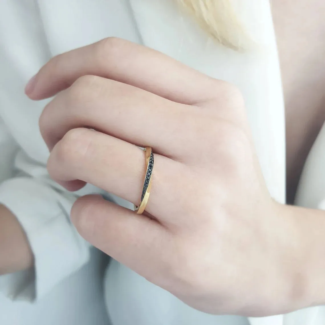 Black Diamond Mobius Ring