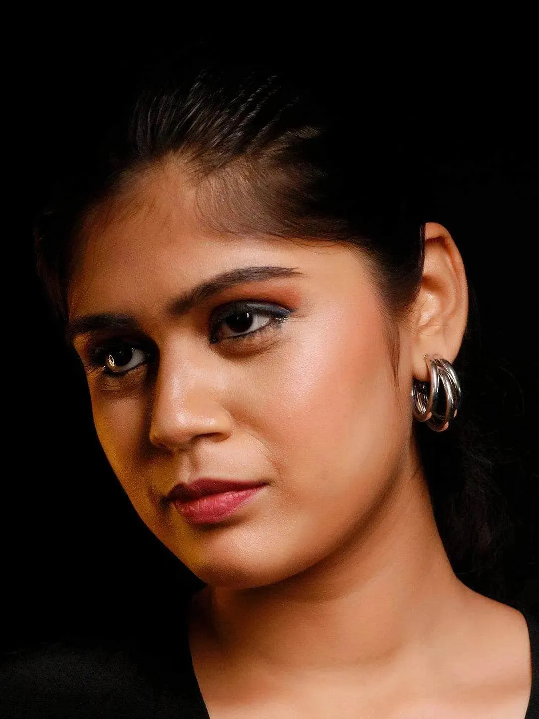 Sharvari Wagh In Triple Hoop Earrings Silver